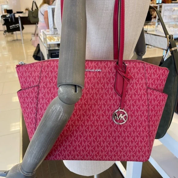 MICHAEL KORS Marilyn Md Signature Logo Shoulder Tote Bag
Dark Raspberry
NWT - Picture 9 of 16
